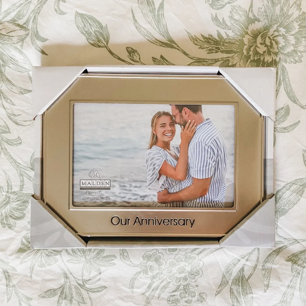 🍓$5 Pick!🍓 Malden “Our Anniversary” 4x6 Horizontal Photo Frame
